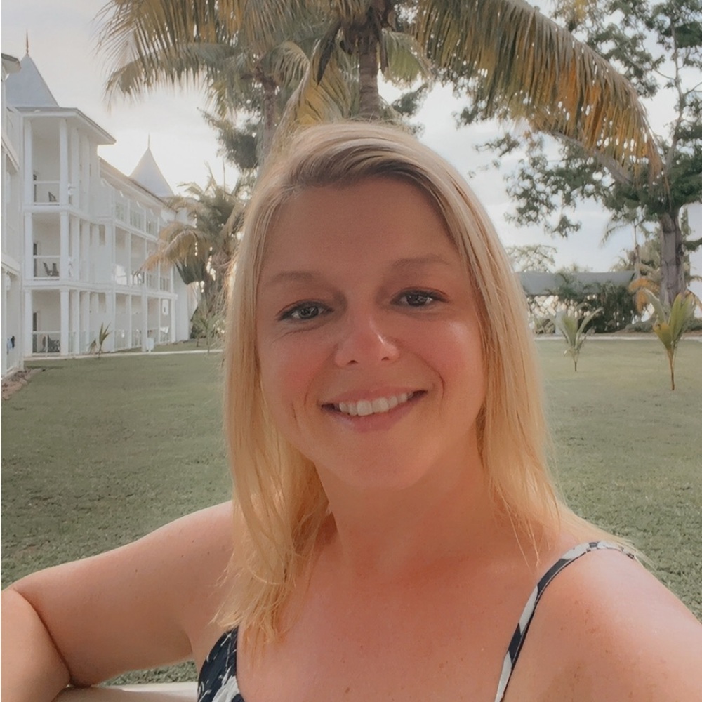 Meet your Posher, April